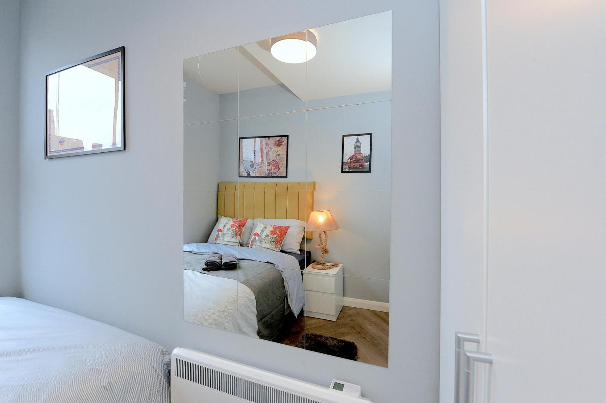 2 Bed Terraced Flat Piccadilly Line Apartment London Exterior photo