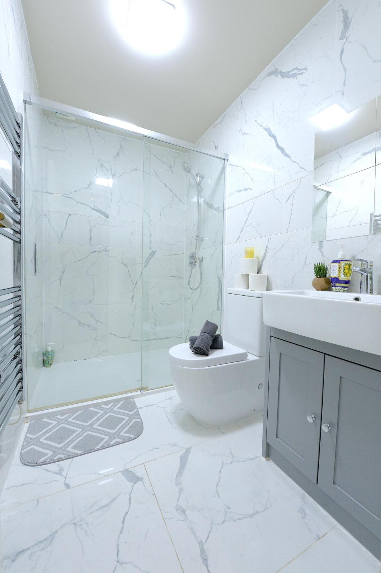 2 Bed Terraced Flat Piccadilly Line Apartment London Exterior photo