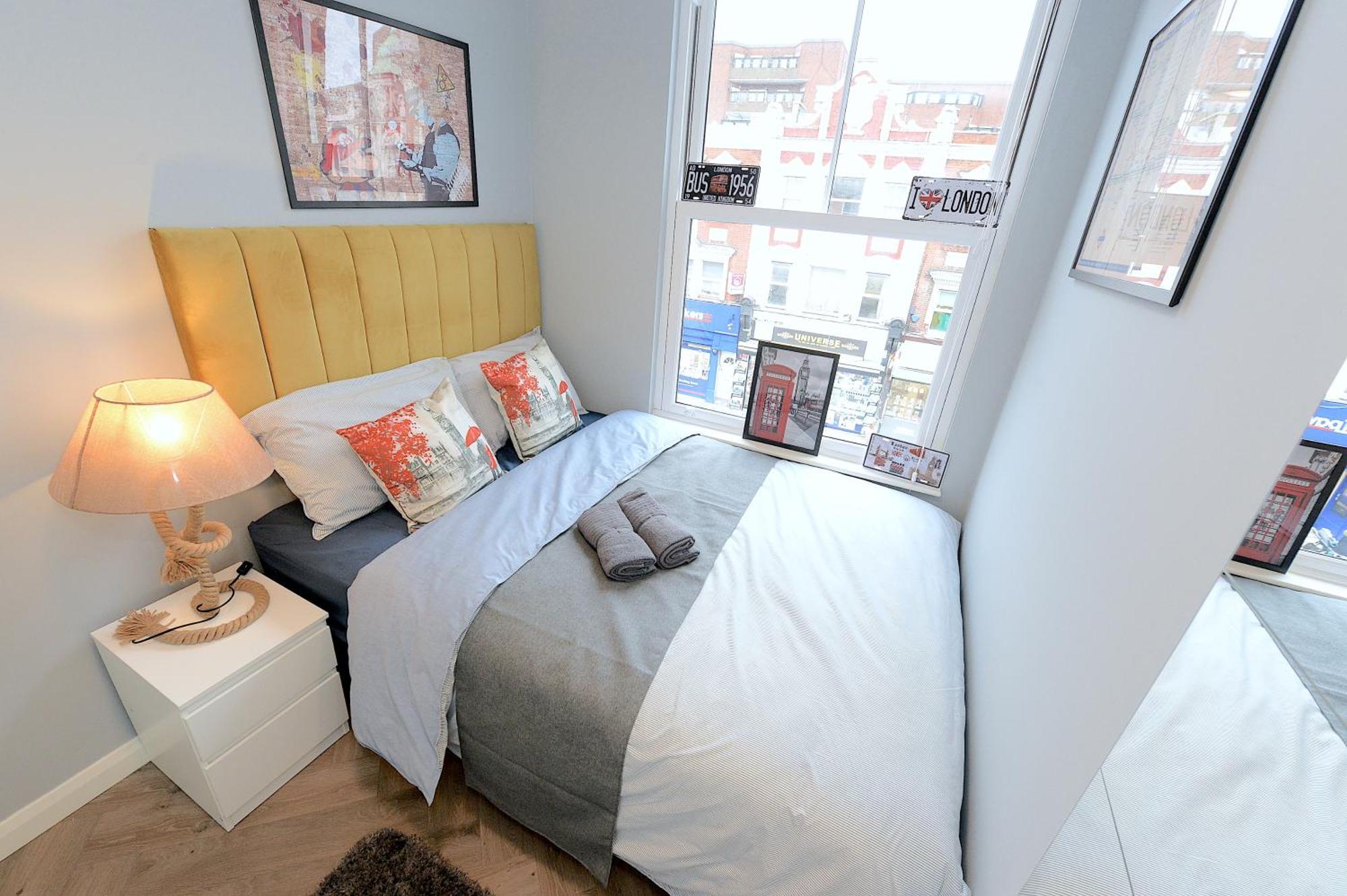 2 Bed Terraced Flat Piccadilly Line Apartment London Exterior photo